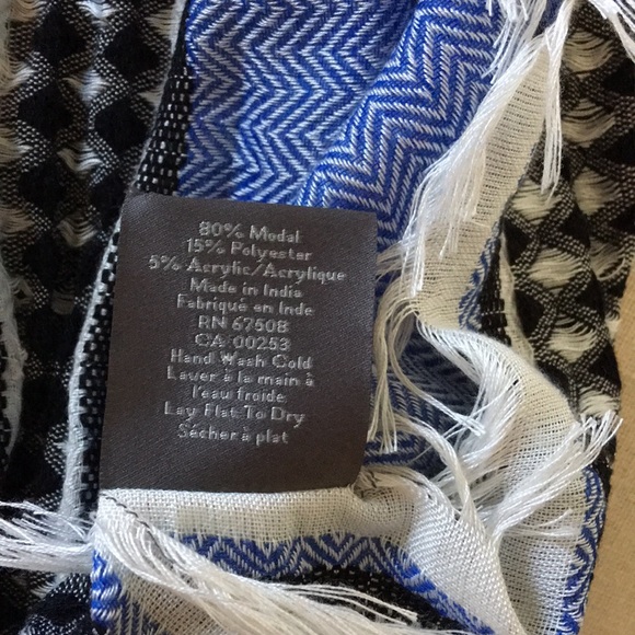 Vince Camuto blue and white scarf. Never worn. - Picture 3 of 3